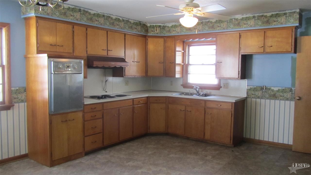 12214 East Tillman Road Fort Wayne, IN 46816 - Photo 2 of 13 Gallery Image 2