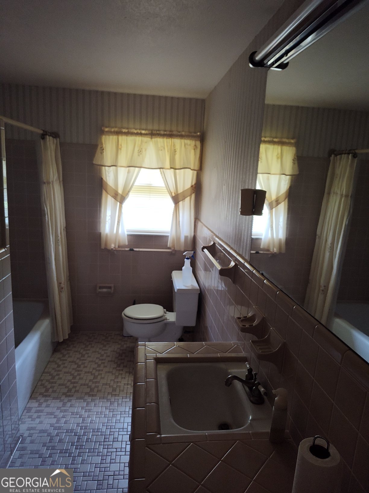 2289 Dr George Ward Road Elberton, GA 30635 - Photo 11 of 13 a bathroom with a sink toilet and shower