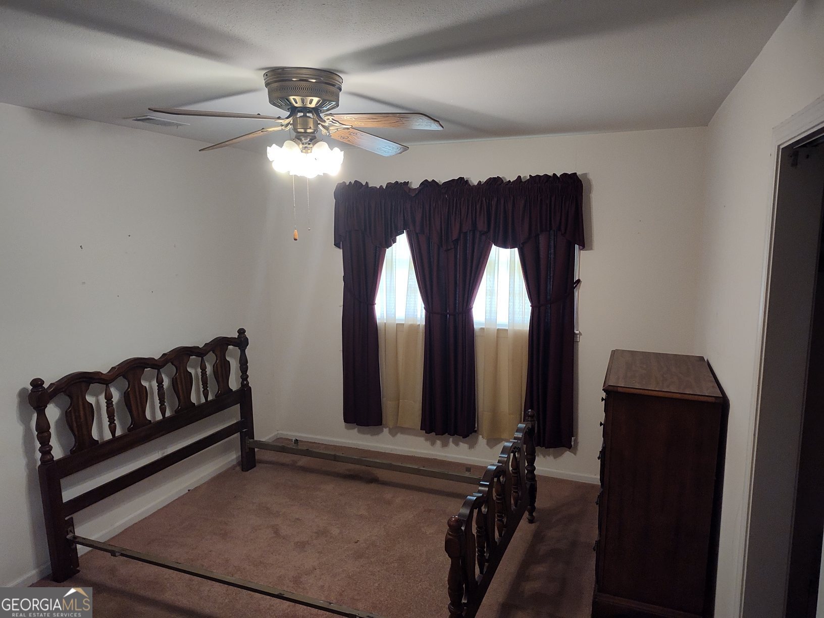 2289 Dr George Ward Road Elberton, GA 30635 - Photo 12 of 13 a living room with furniture