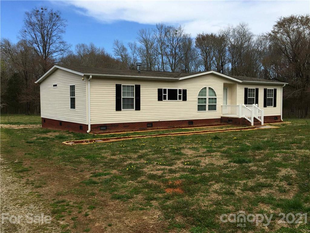 3853 State Rd S-29-330 Lancaster, SC 29720 - Photo 5 of 39 a house view with a outdoor space