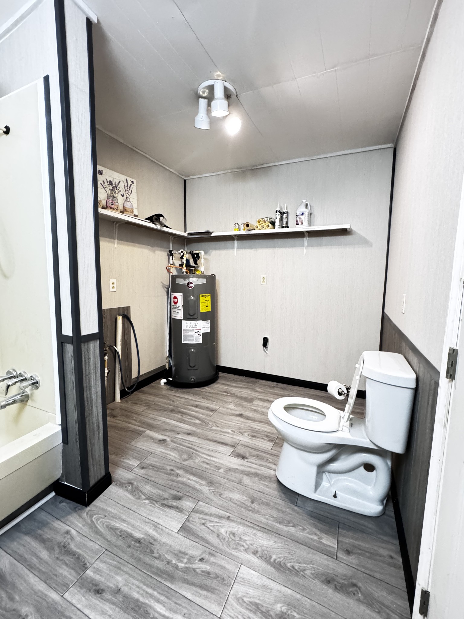 829 Highway 399 Palmer, TN 37365 - Photo 14 of 18 a bathroom with a sink and a mirror
