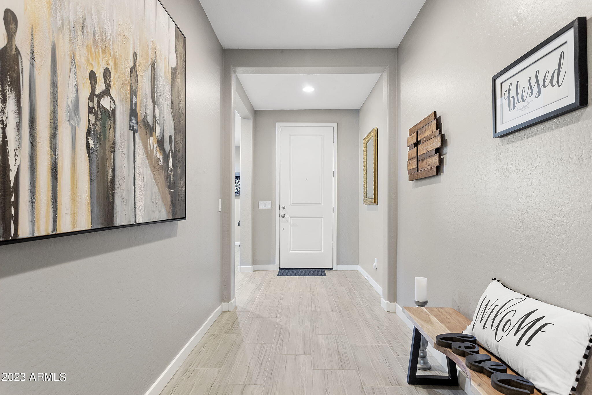 12356 East Soloman Road Gold Canyon, AZ 85118 - Photo 4 of 53 a view of a hallway with entryway