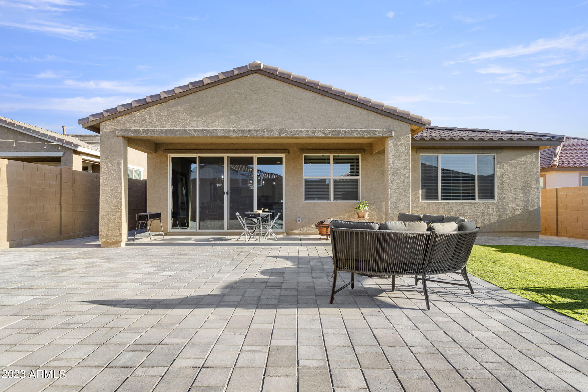 12356 East Soloman Road Gold Canyon, AZ 85118 - Photo 48 of 53 a view of a house with sitting area