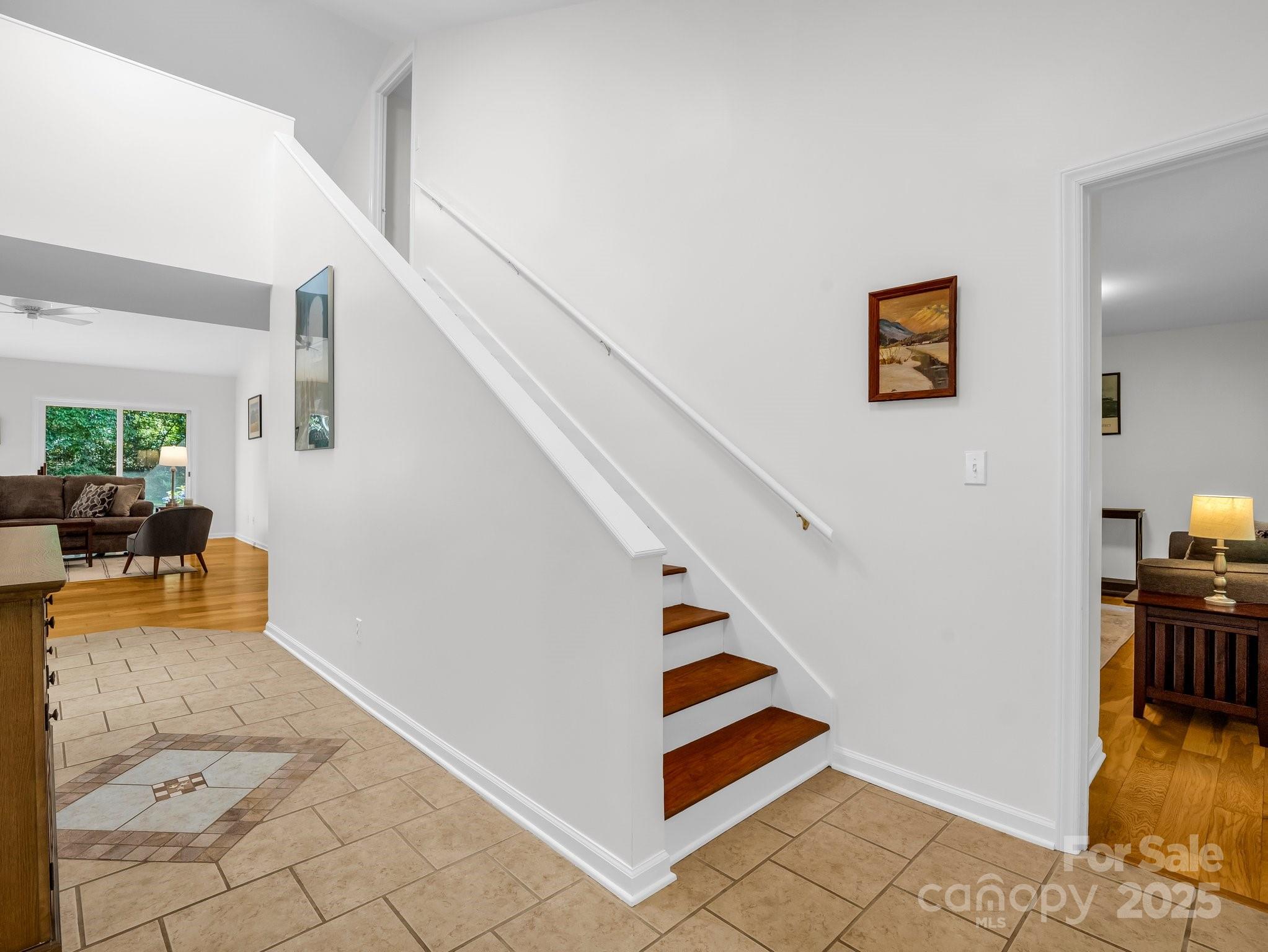 8 Hunting Country Trail Tryon, NC 28782 - Photo 25 of 37 a view of entryway and hall