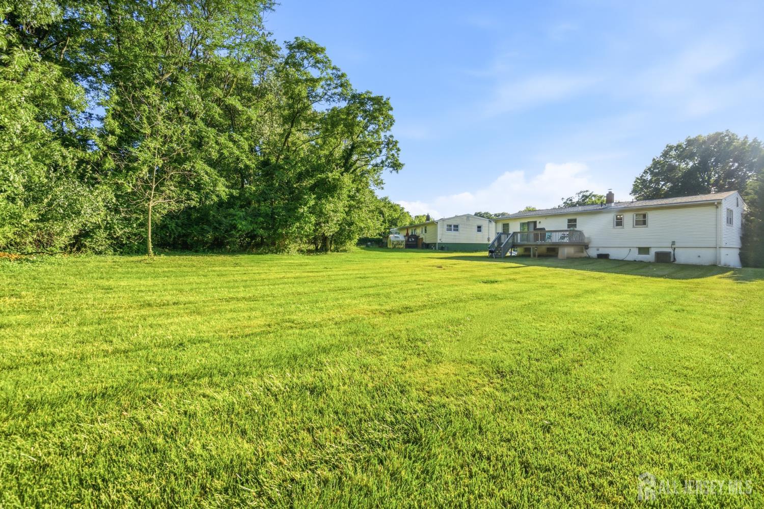 24 Wilk Road Edison, NJ 08837 - Photo 36 of 41