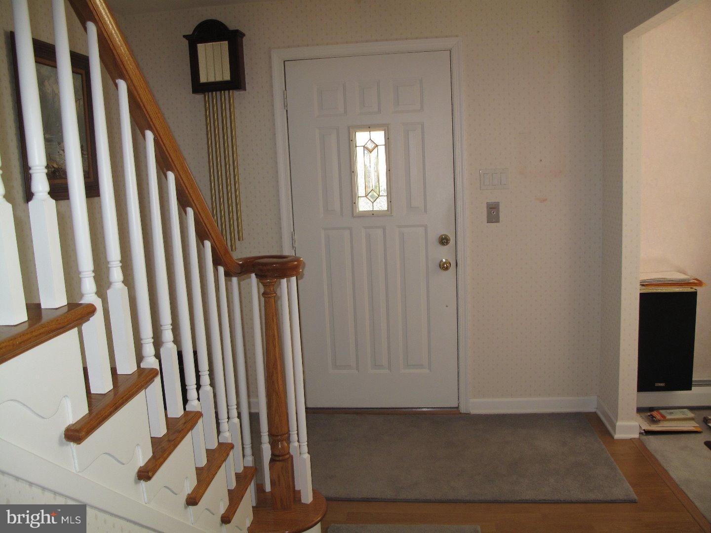530 Parmentier Road Warminster, PA 18974 - Photo 2 of 24 Foyer