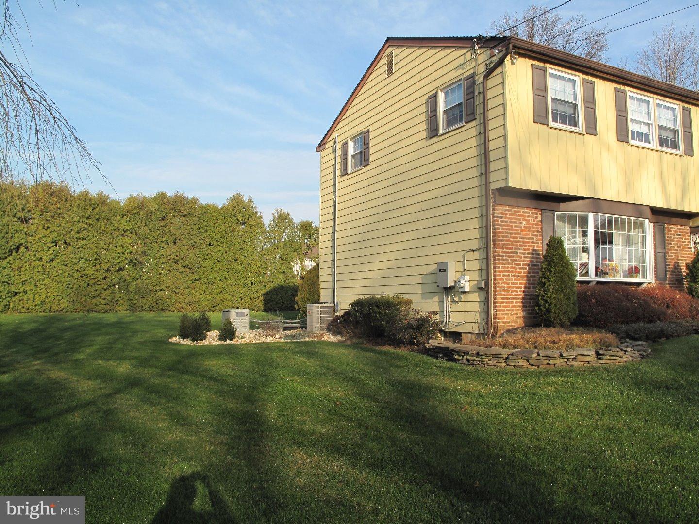 530 Parmentier Road Warminster, PA 18974 - Photo 21 of 24 Exterior Side