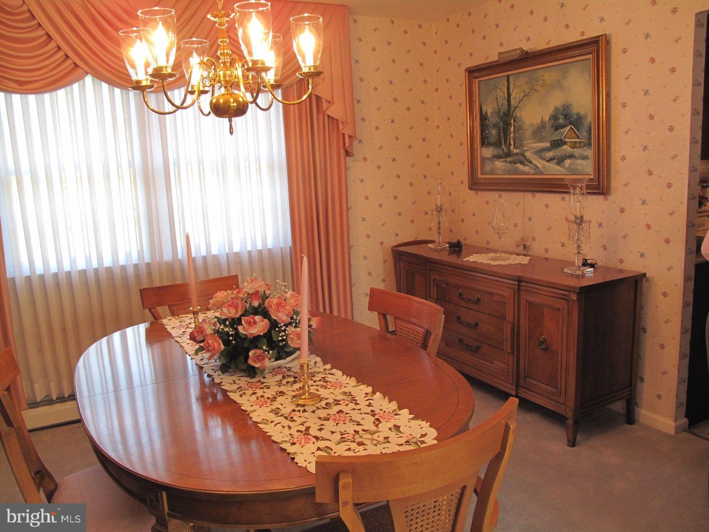 530 Parmentier Road Warminster, PA 18974 - Photo 5 of 24 Dining Room