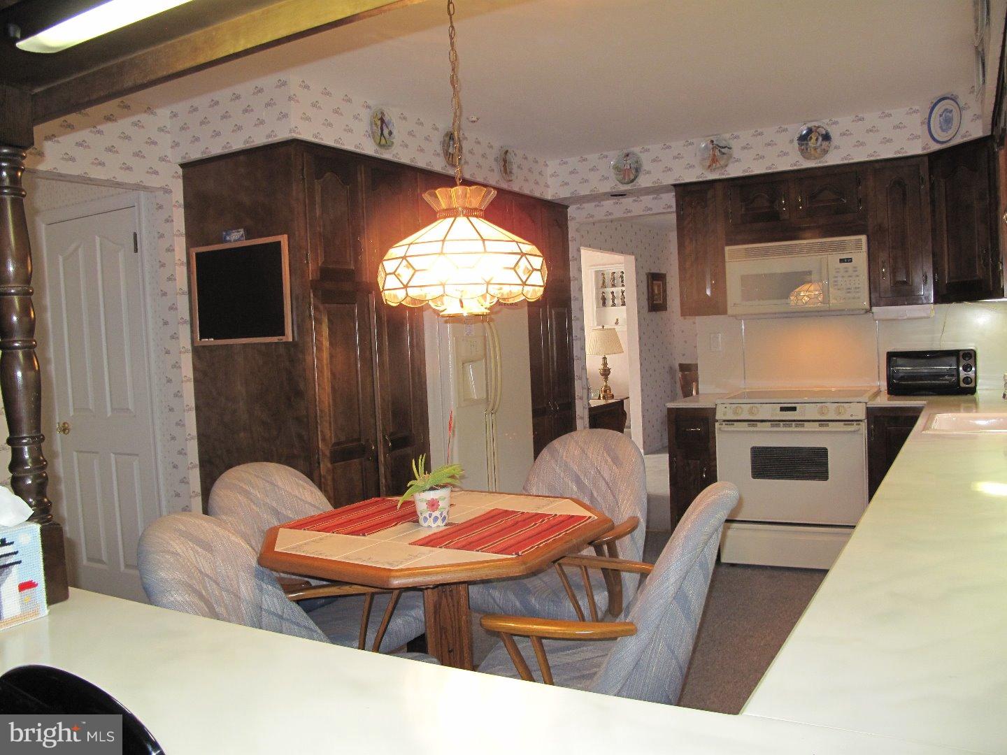530 Parmentier Road Warminster, PA 18974 - Photo 8 of 24 Kitchen