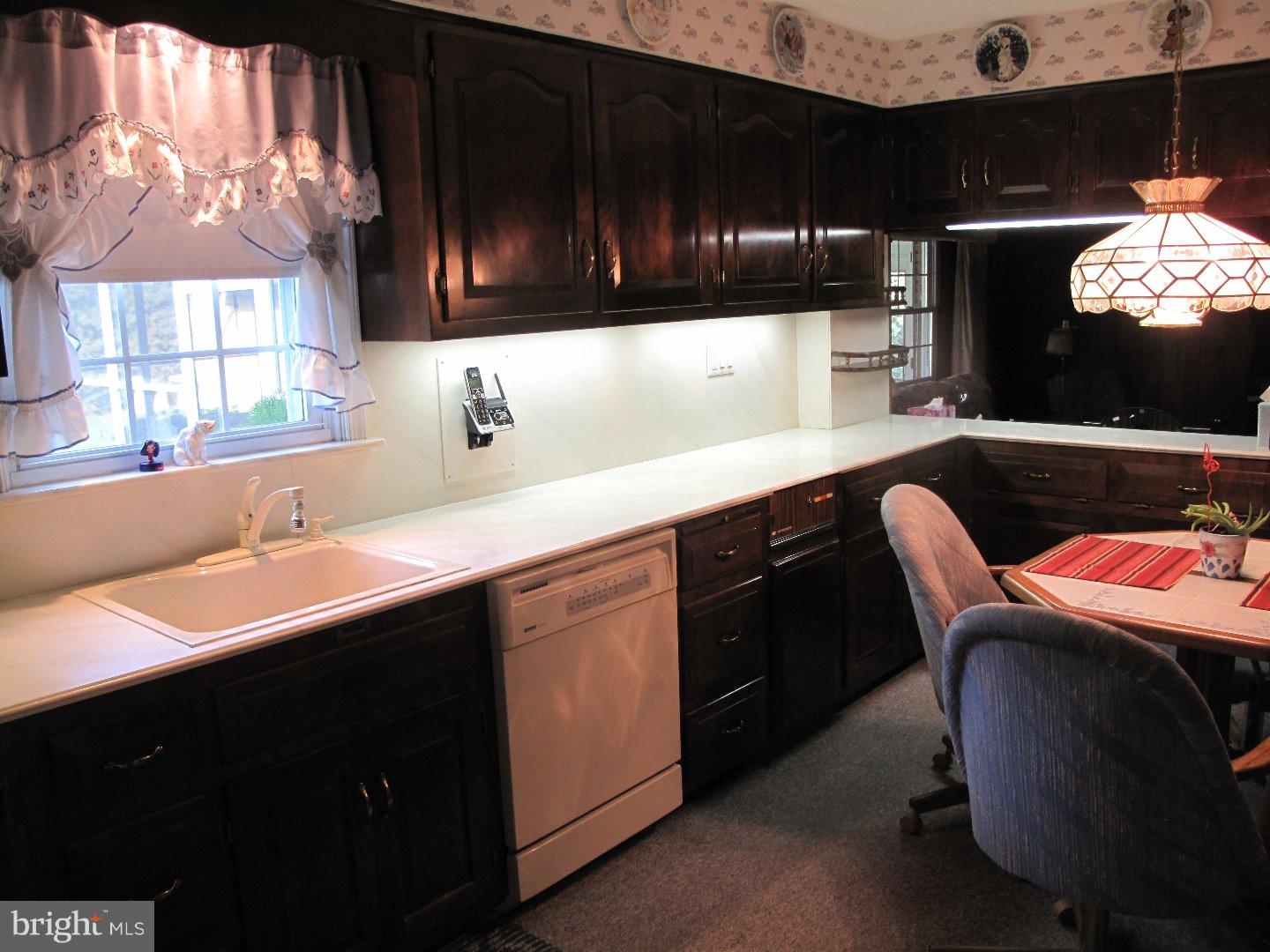 530 Parmentier Road Warminster, PA 18974 - Photo 9 of 24 Kitchen