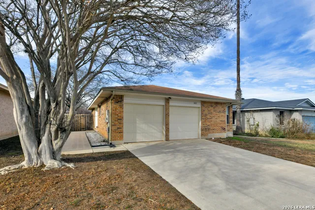 $225,000 | 882 Garden Circle, Schertz, TX 78154