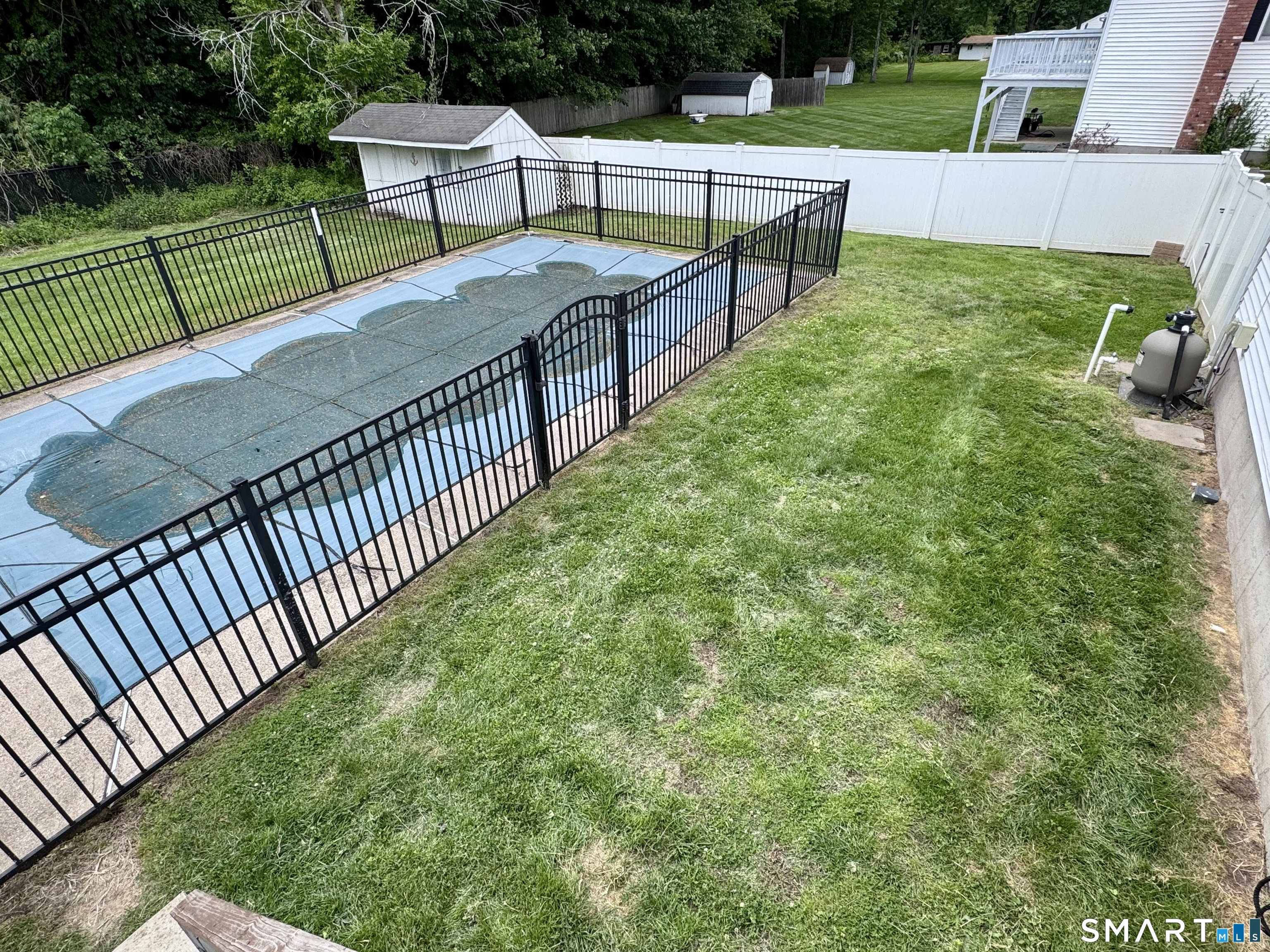 24 Middle Road Enfield, CT 06082 - Photo 33 of 38