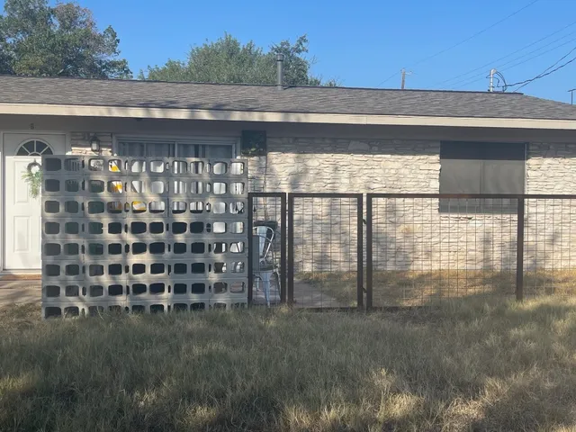 $1,395 | 8005 Pinedale Cove, Unit B, Austin, TX 78757