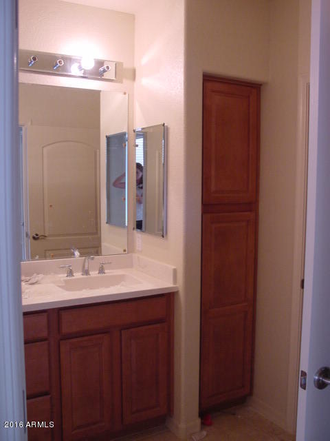 7027 North Scottsdale Road, Unit 131 Paradise Valley, AZ 85253 - Photo 14 of 30 Bathroom Linen Closet