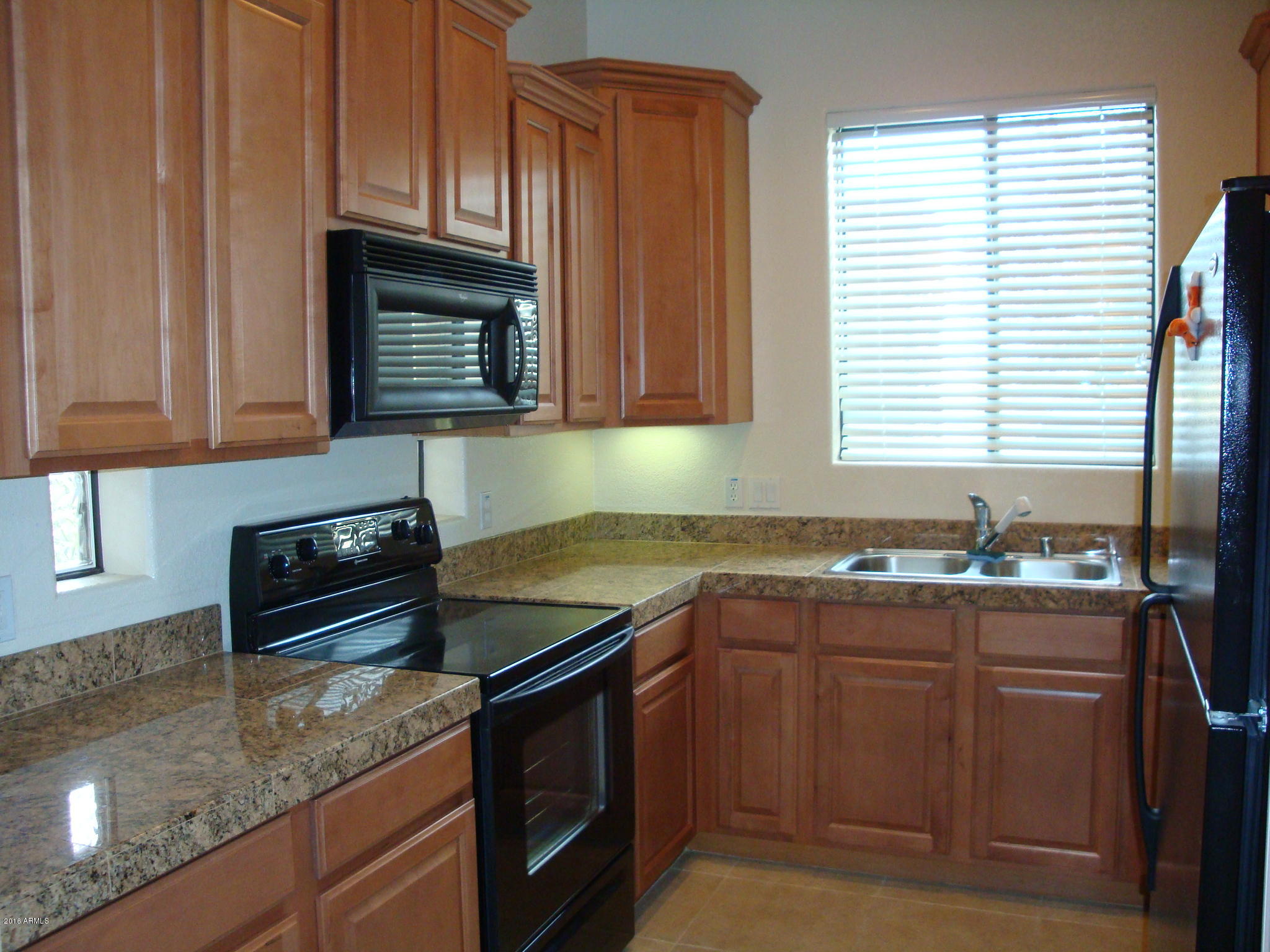 7027 North Scottsdale Road, Unit 131 Paradise Valley, AZ 85253 - Photo 7 of 30 Kitchen