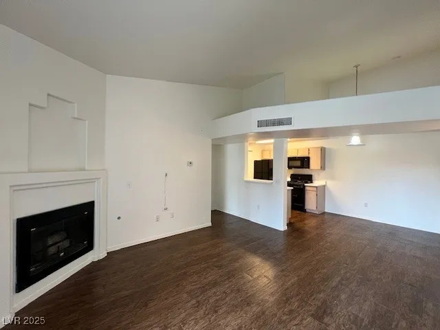 $1,400 | 2120 Ramrod Avenue, Unit 1721, Henderson, NV 89014