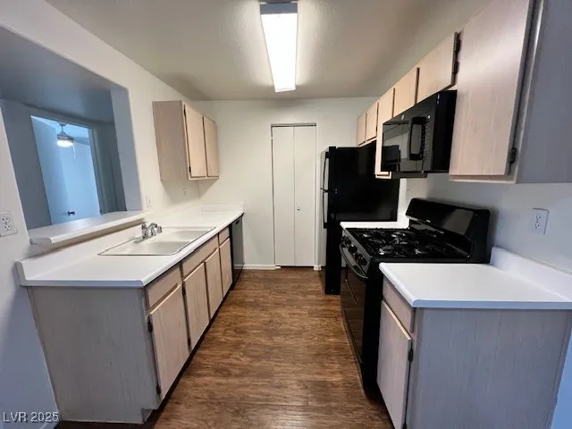 $1,400 | 2120 Ramrod Avenue, Unit 1721, Henderson, NV 89014