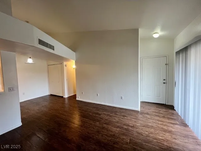 $1,400 | 2120 Ramrod Avenue, Unit 1721, Henderson, NV 89014