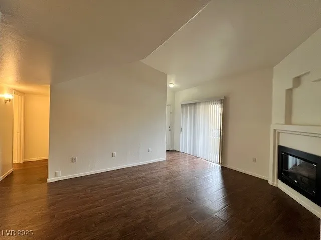 $1,400 | 2120 Ramrod Avenue, Unit 1721, Henderson, NV 89014