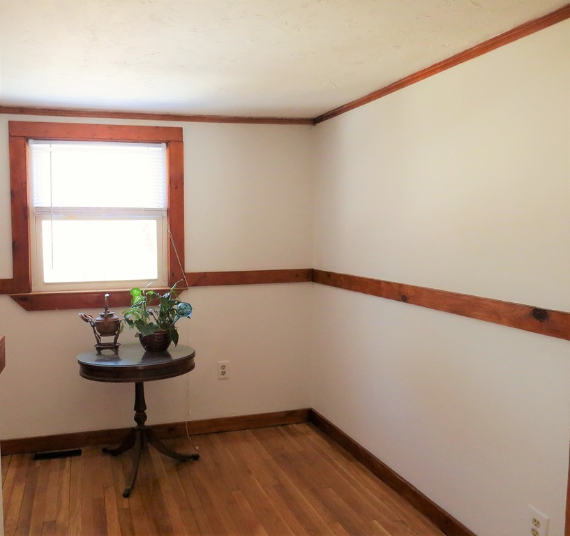 76 Brae Road Weymouth, MA 02191 - Photo 12 of 15