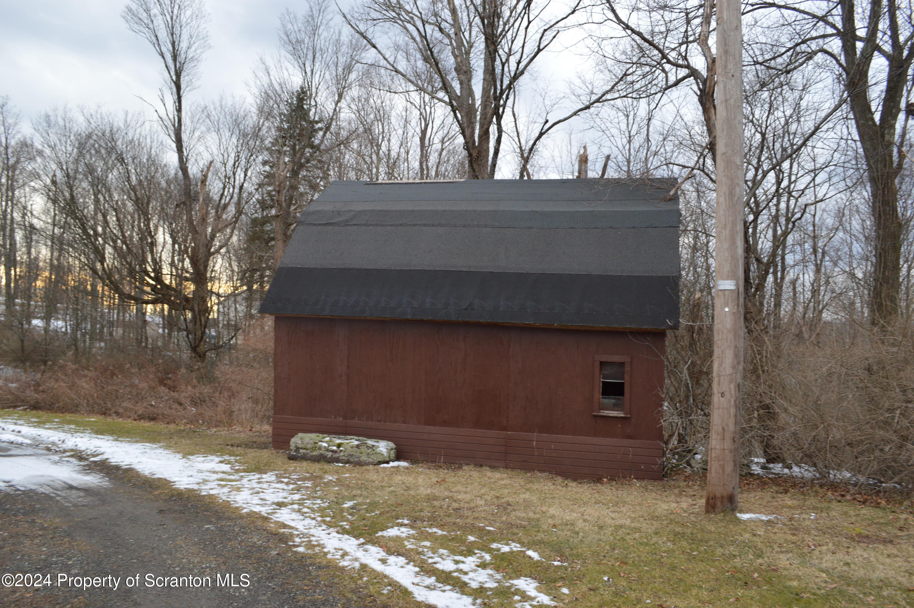 667 Griffin Pond Road Clarks Summit, PA 18411 - Photo 3 of 10 Gallery Image 3