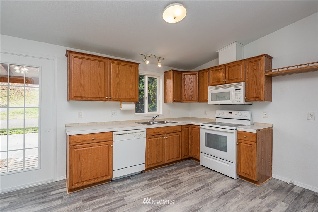 181 Discovery View Drive Sequim, WA 98382 - Photo 11 of 33