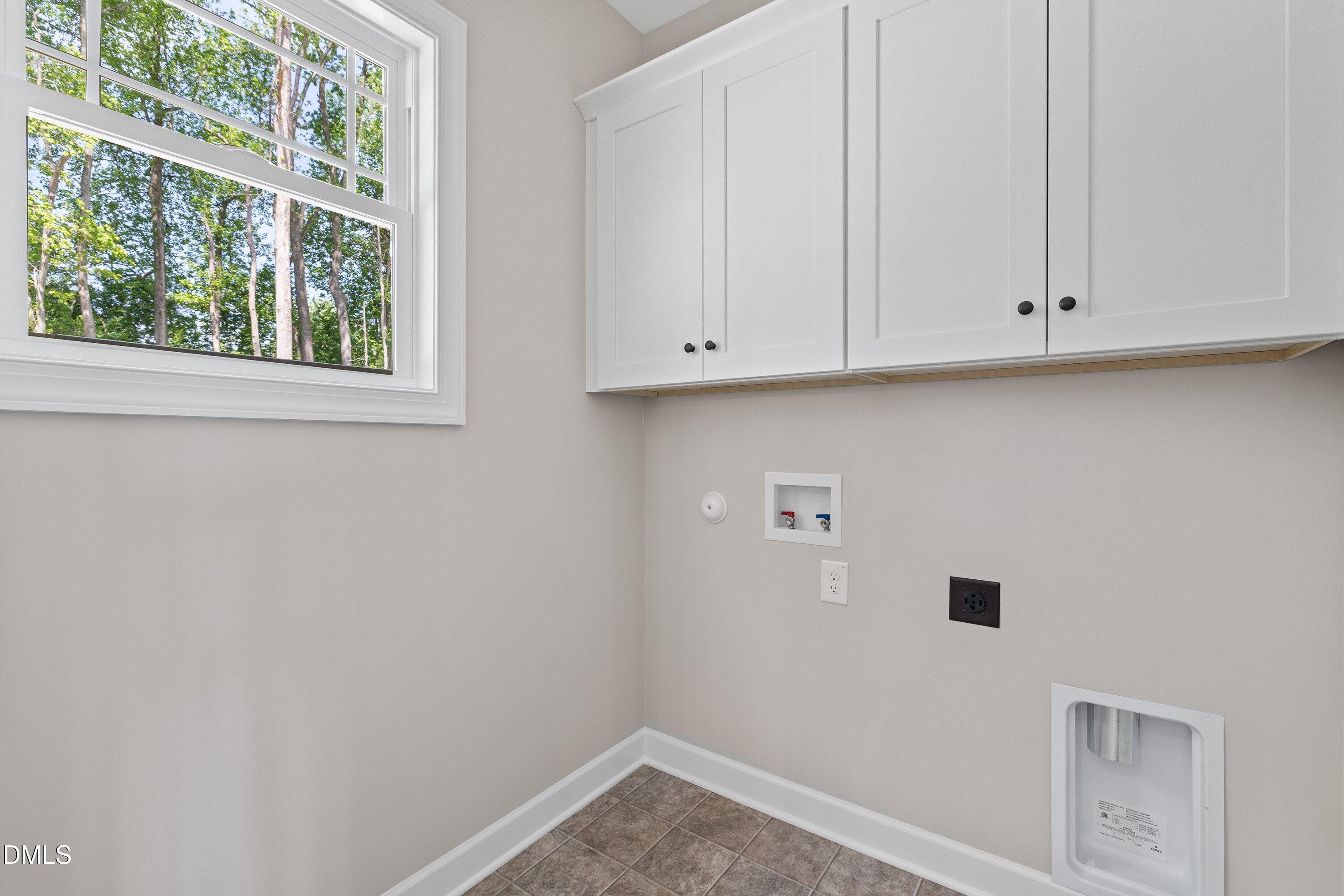 1061 Nor-Am Road Pikeville, NC 27863 - Photo 20 of 39 a view of room with window