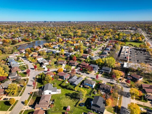 an aerial view of multiple house
