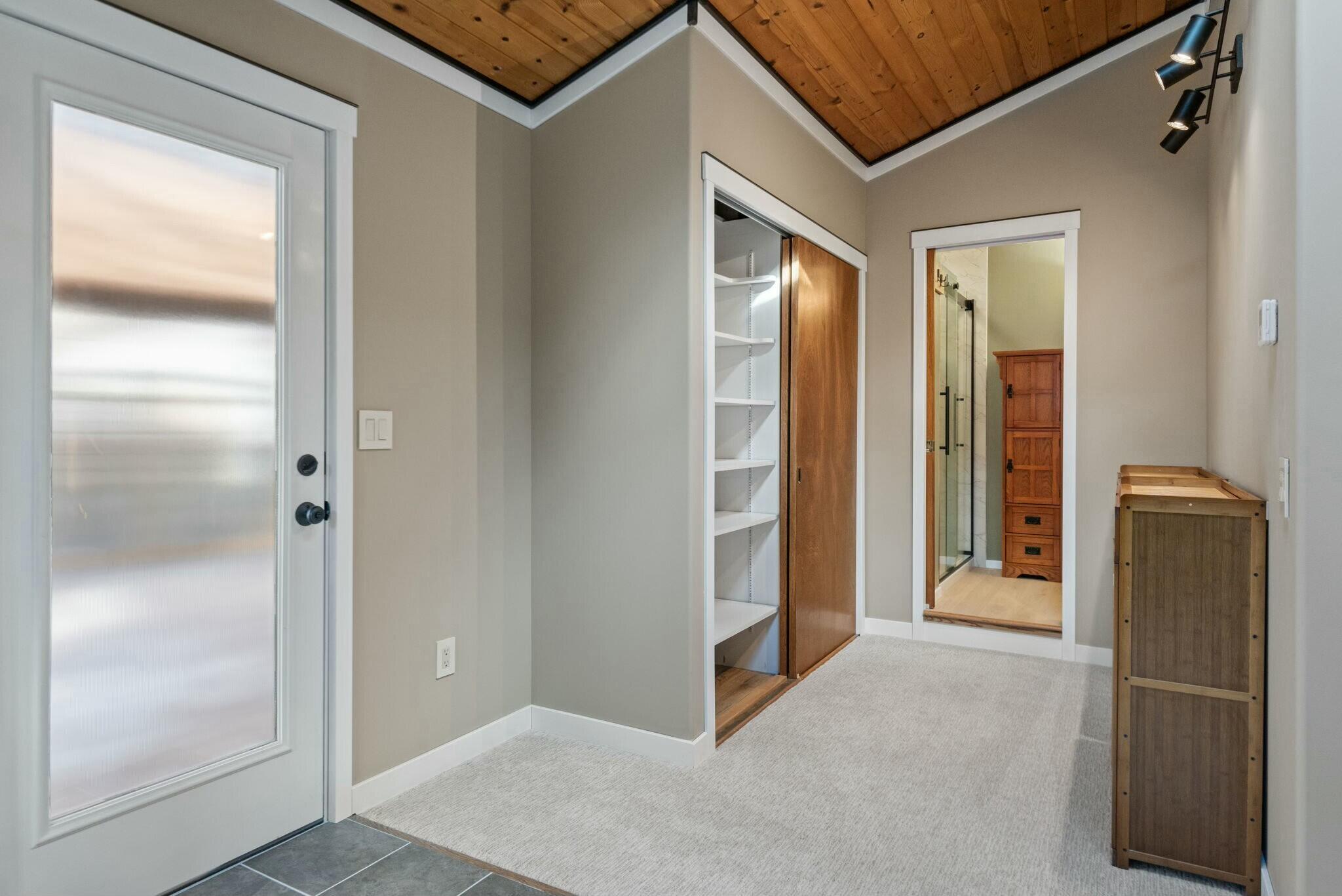 2841 Northeast Shepard Road Bend, OR 97701 - Photo 14 of 34 tempImage6Gs9rX