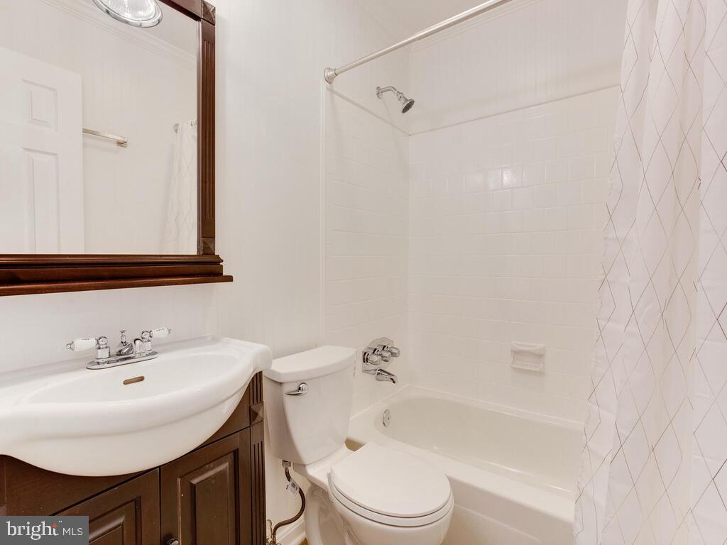 3022 Tarpon Road Riva, MD 21140 - Photo 22 of 35 Upper-Level Full Bath