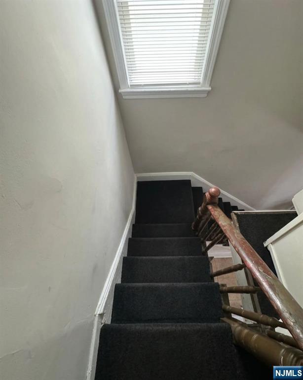255 Franklin Street Elizabeth, NJ 07206 - Photo 18 of 34 a view of entryway