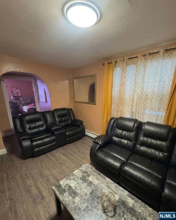 255 Franklin Street Elizabeth, NJ 07206 - Photo 27 of 34 a living room with furniture