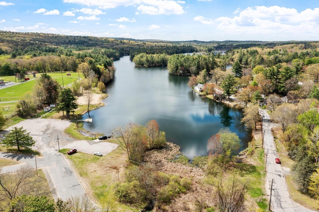 125 Lake Ellis Road Athol, MA 01331 - Photo 4 of 37 Gallery Image 4