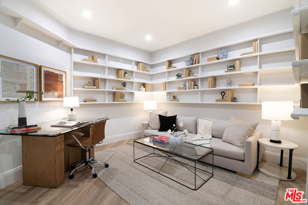 458 North Oakhurst Drive, Unit 102 Beverly Hills, CA 90210 - Photo 16 of 36