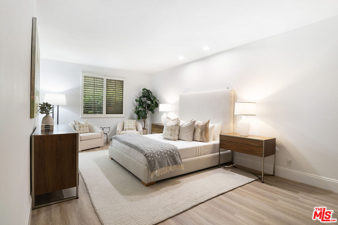 458 North Oakhurst Drive, Unit 102 Beverly Hills, CA 90210 - Photo 18 of 36