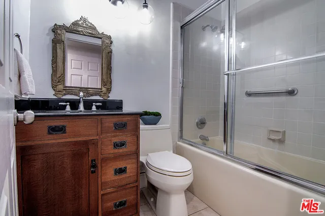 $1,300,000 | 458 North Oakhurst Drive, Unit 102, Beverly Hills, CA 90210