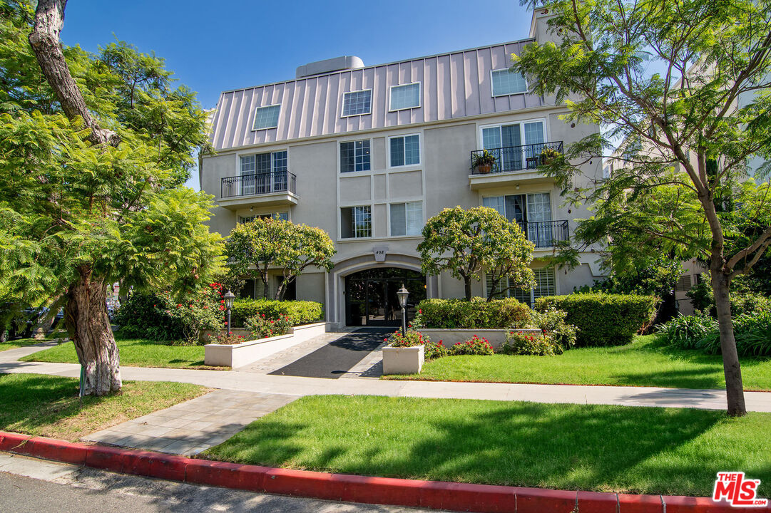 458 North Oakhurst Drive, Unit 102 Beverly Hills, CA 90210 - Photo 31 of 36