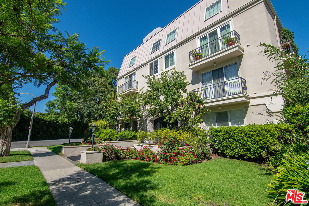 458 North Oakhurst Drive, Unit 102 Beverly Hills, CA 90210 - Photo 33 of 36