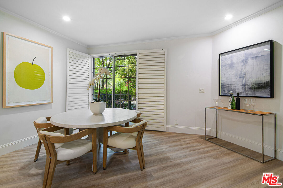 458 North Oakhurst Drive, Unit 102 Beverly Hills, CA 90210 - Photo 10 of 36