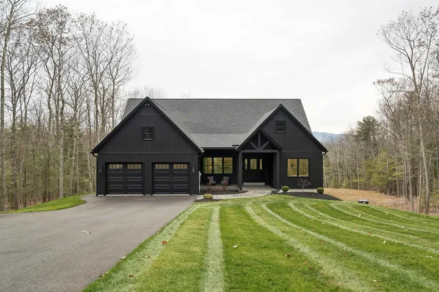 $1,150,000 | 103 Temple Road, Sharon, NH 03458