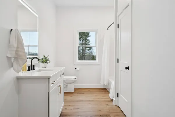 $1,099,000 | 103 Temple Road, Sharon, NH 03458