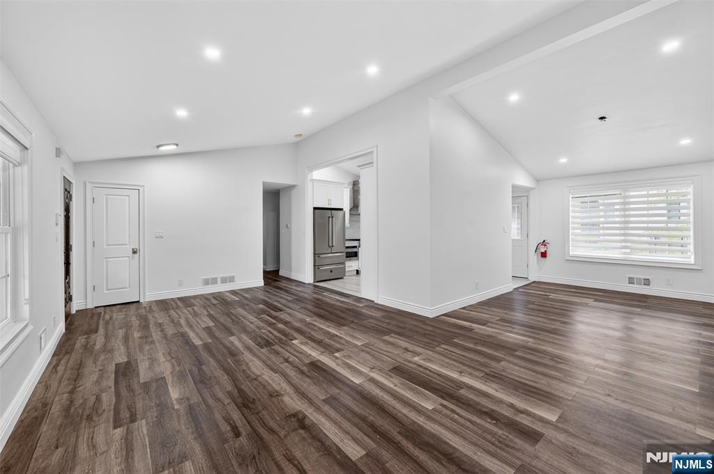 436 Ruckman Road Closter, NJ 07624 - Photo 4 of 33