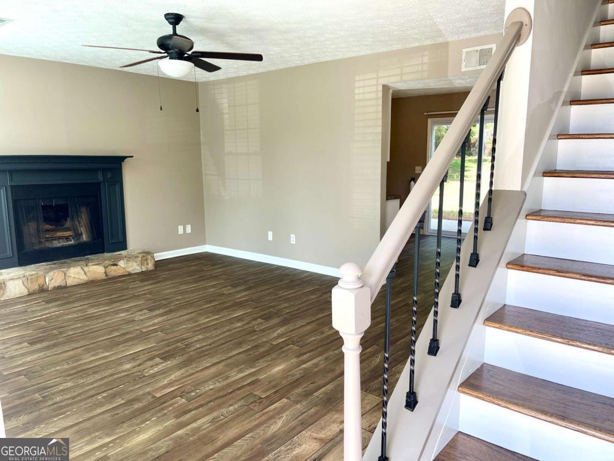 122 Jackson Drive Stockbridge, GA 30281 - Photo 3 of 16