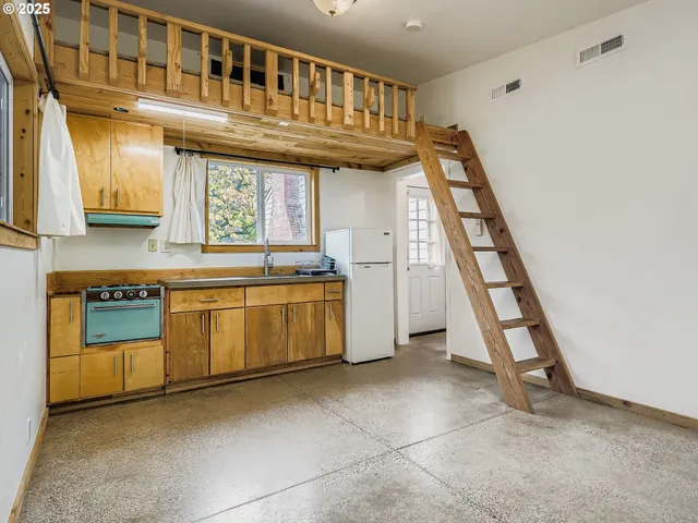 $370,000 | 540 F Street, Independence, OR 97351