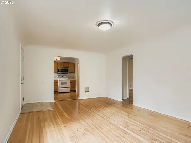 $370,000 | 540 F Street, Independence, OR 97351