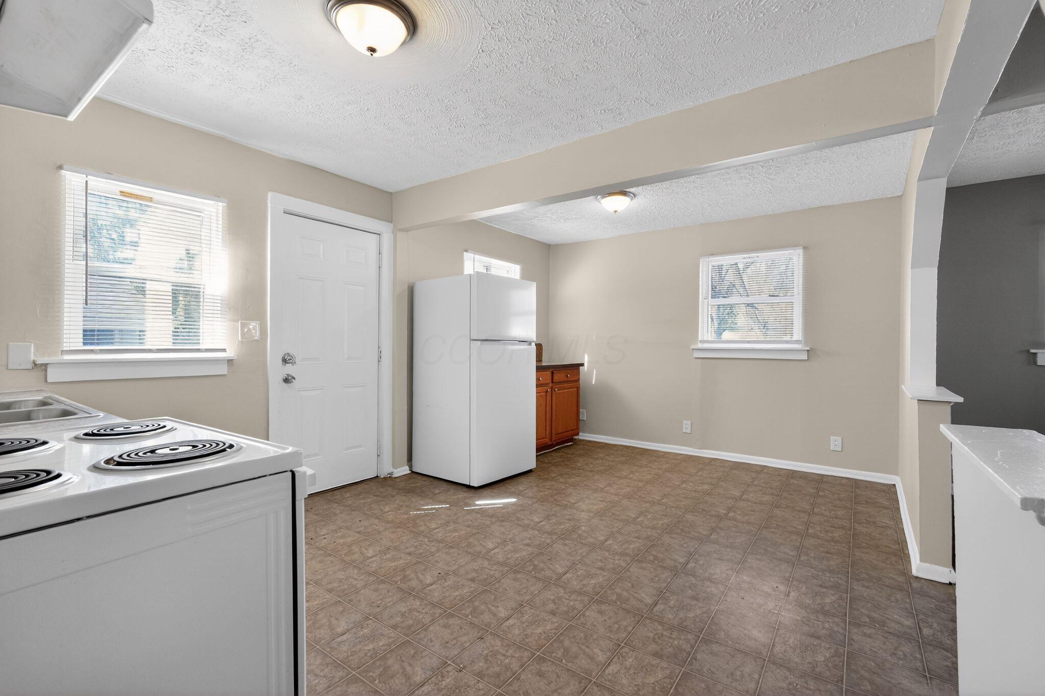 1771 Marston Road Columbus, OH 43219 - Photo 16 of 30 16_1771_Marston_Rd_Columbus_OH_43219-Kit