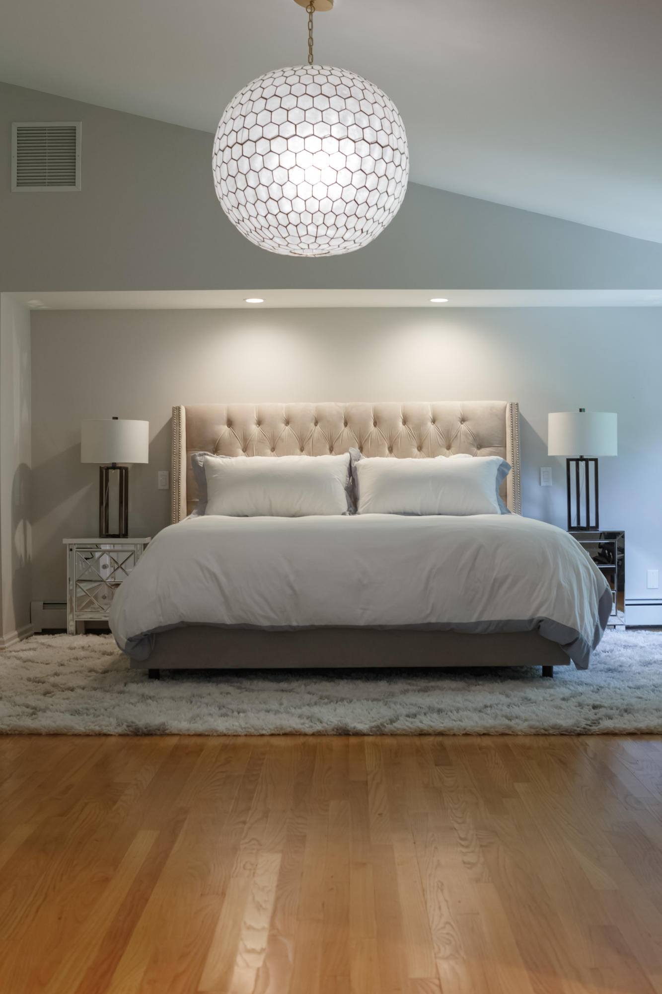 466 Mansfield Avenue Darien, CT 06820 - Photo 22 of 46 a living room with furniture