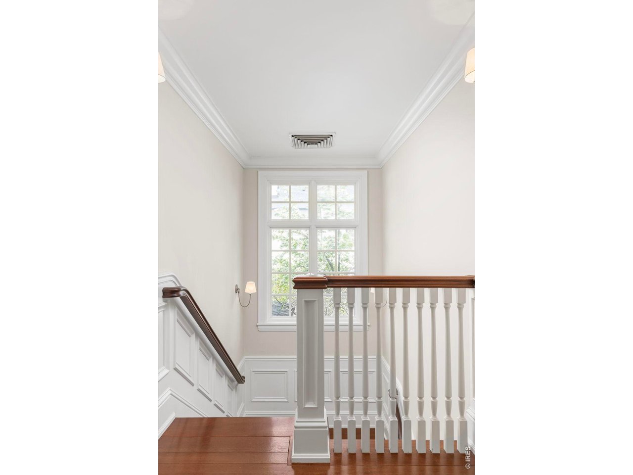 3181 9th Street Boulder, CO 80304 - Photo 20 of 49 a view of a hallway with windows