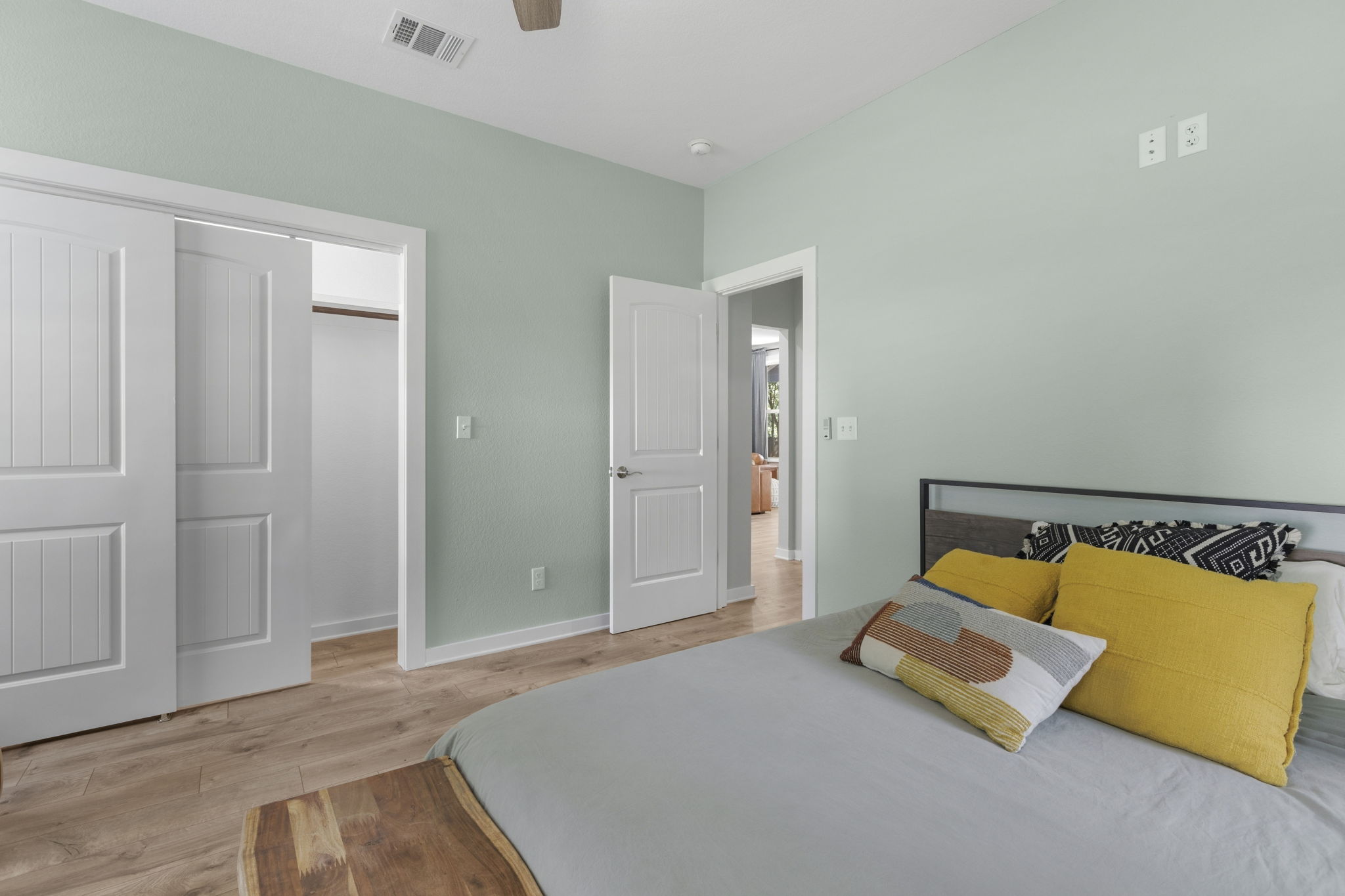 700 South Church Street Lockhart, TX 78644 - Photo 22 of 37 Secondary bedroom 1