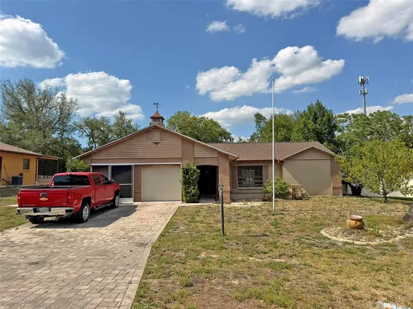 $275,000 | 8185 Philatelic Drive, Spring Hill, FL 34606